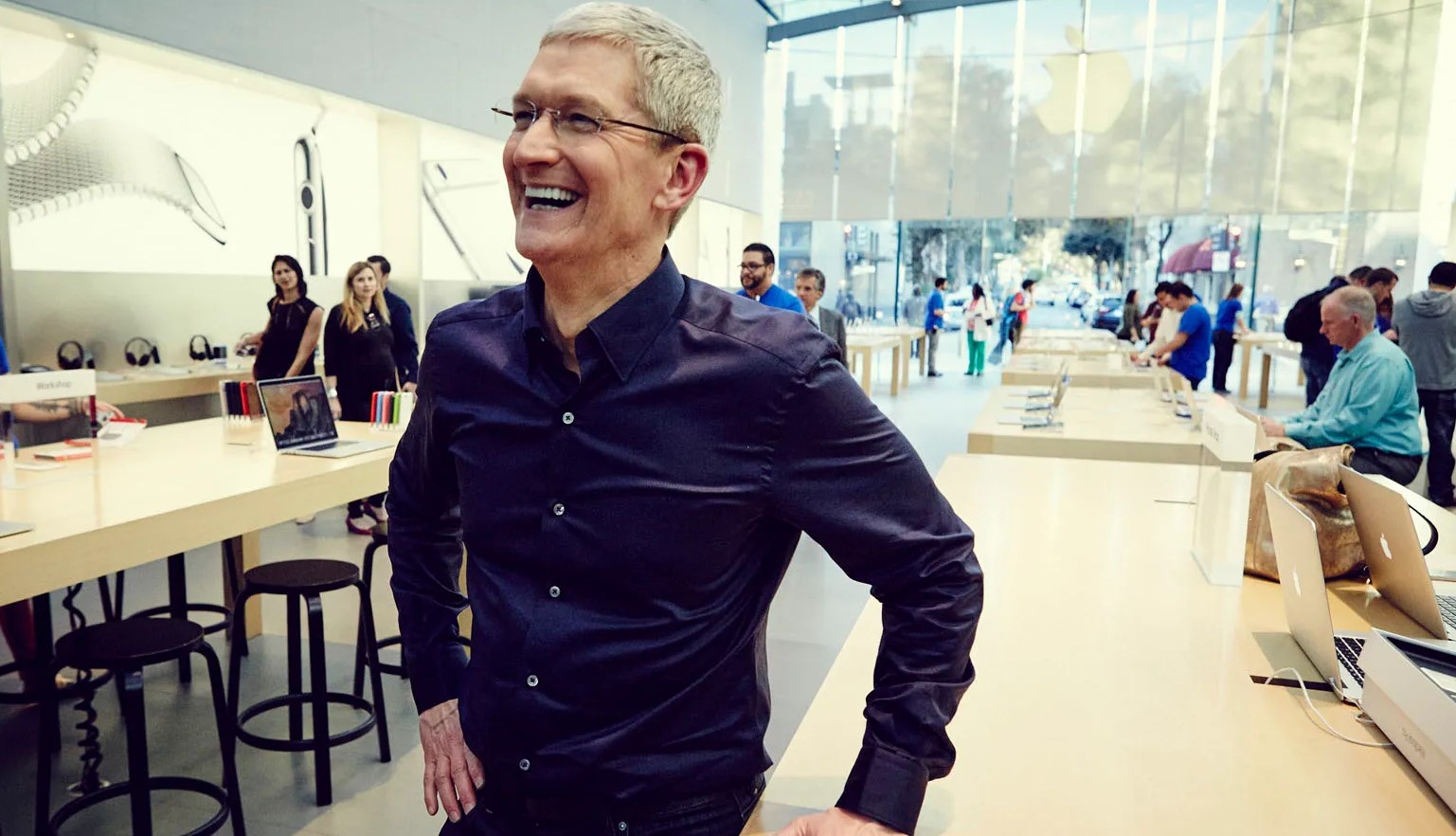 What is the daily schedule of Apple CEO Tim Cook How Lawyers Can Become Non-Executive Directors